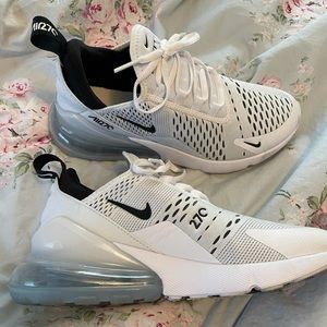 Women’s Nike Air Max 270 size 7